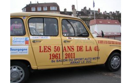   LES  50 ANS  DE  LA   RENAULT- R 4 